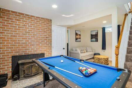 Harpers Ferry Cabin Hot Tub, Deck, Fire Pit, Wifi Buitenkant foto